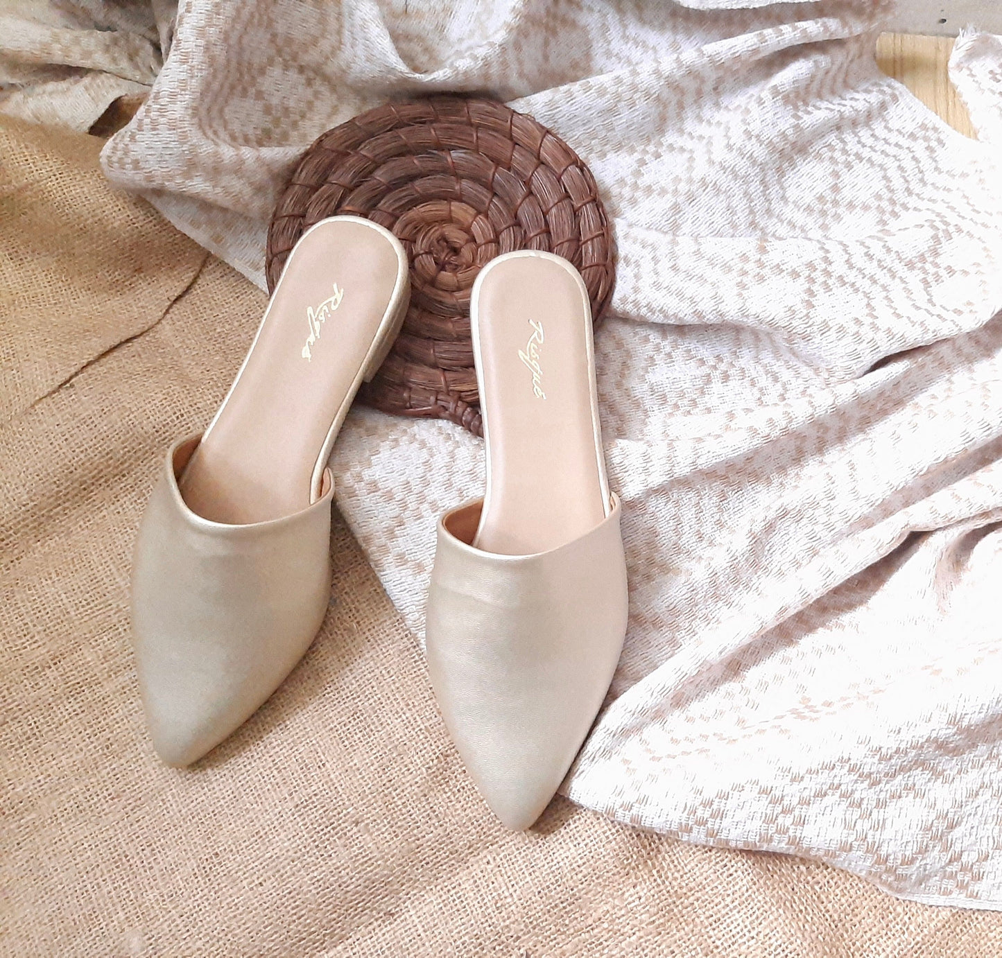 Pointed Mules 3