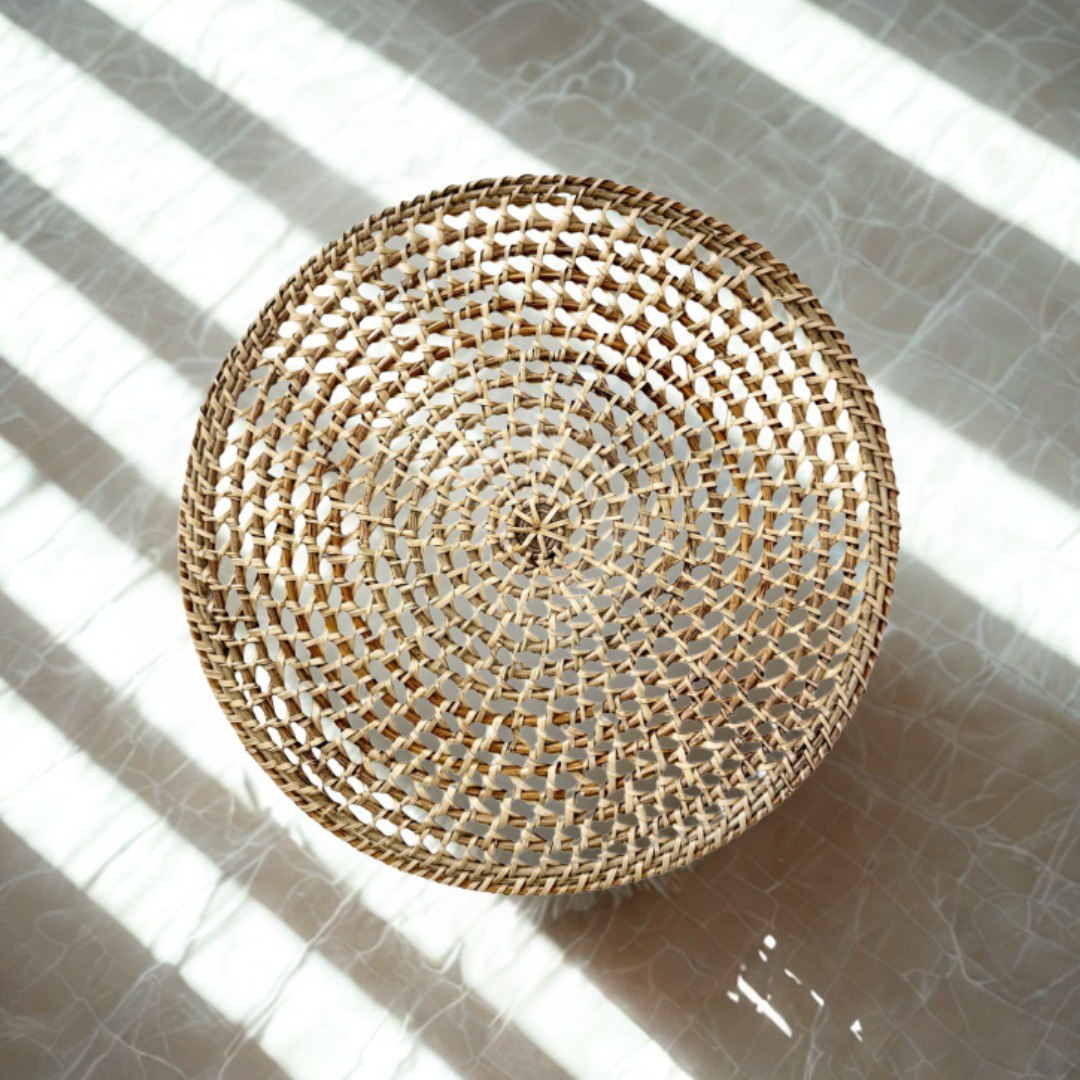 ROUND SWIRLY NATURAL PLACEMAT