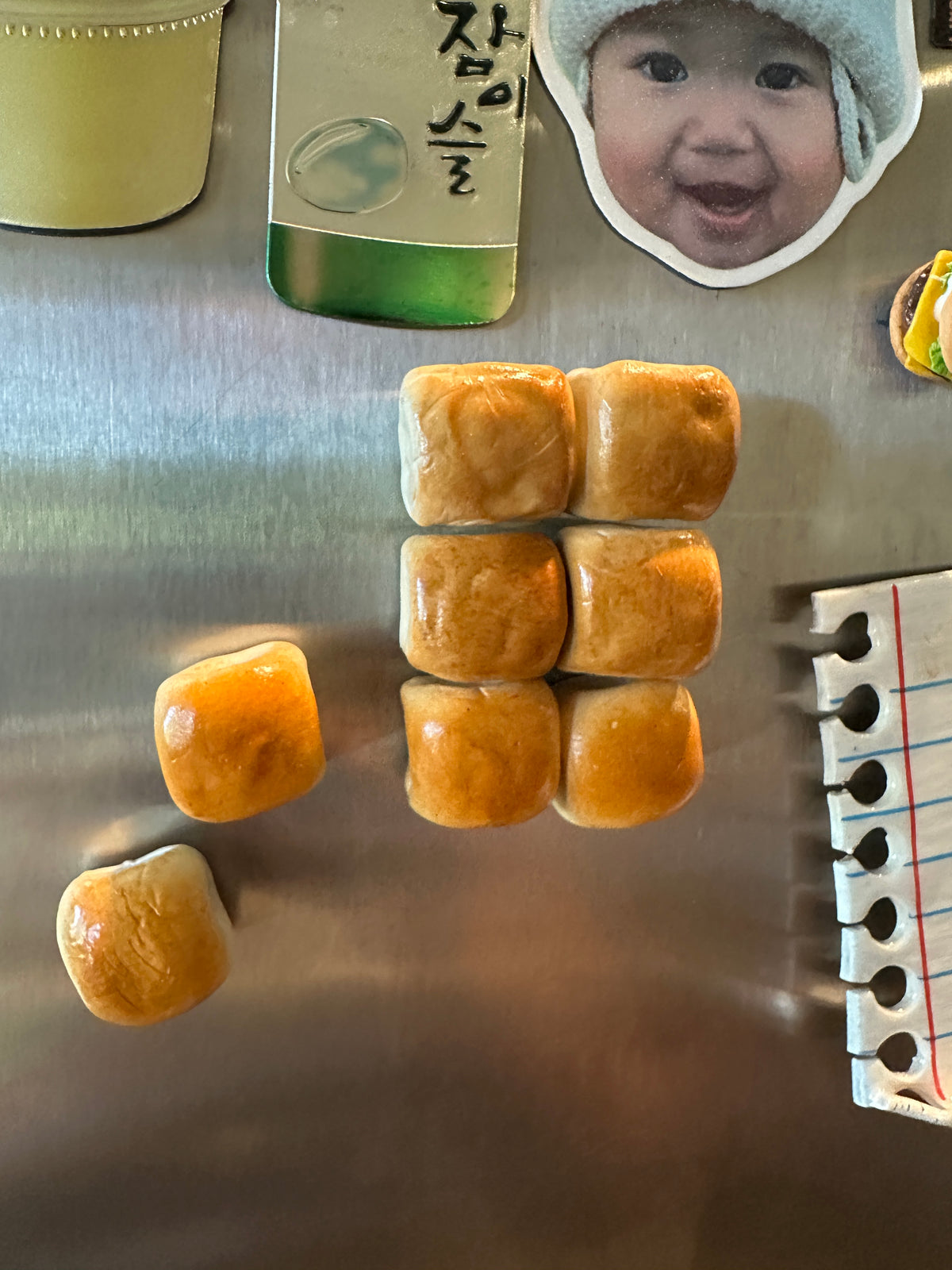 Pandesal Magnet