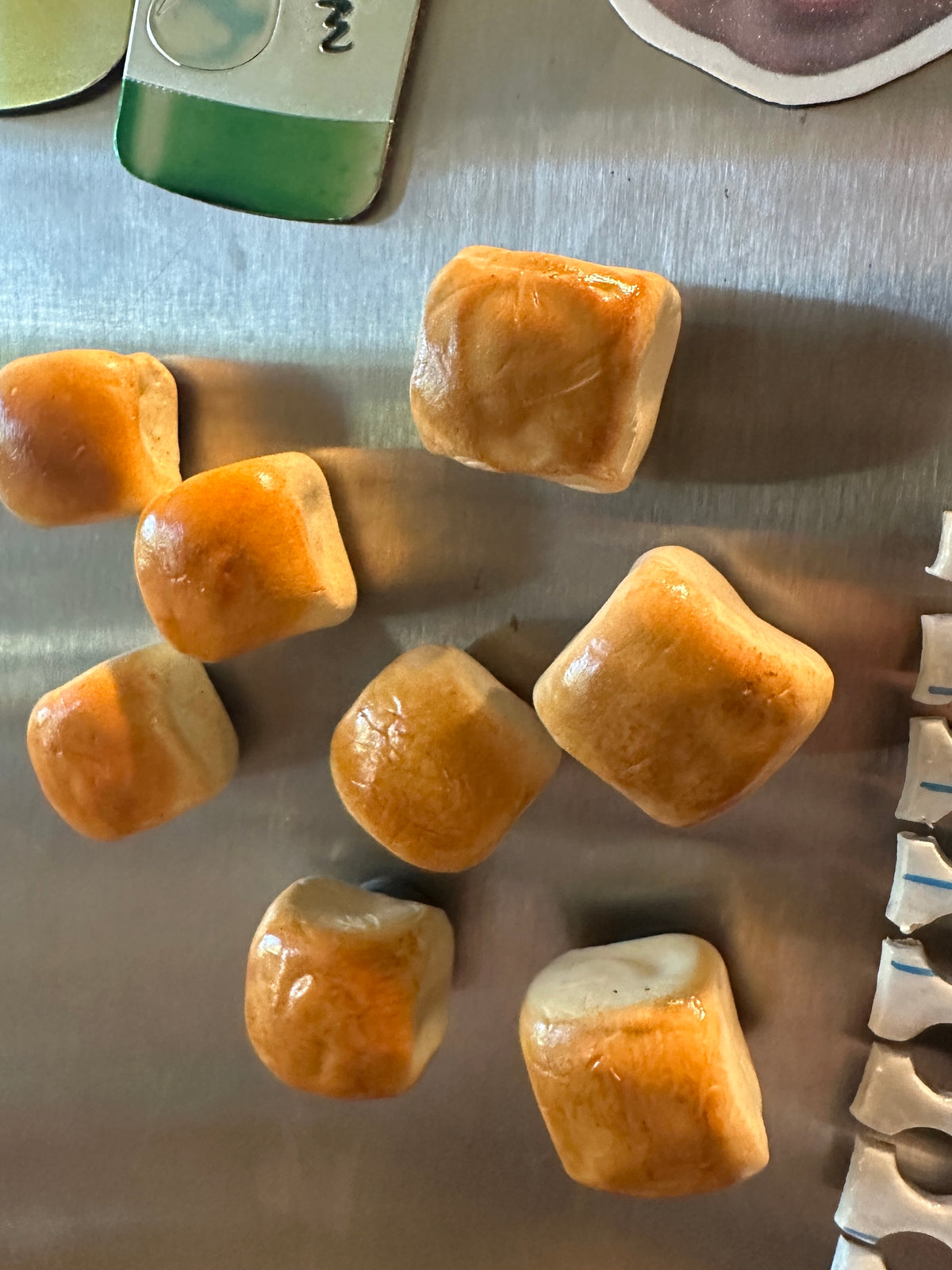Pandesal Magnet