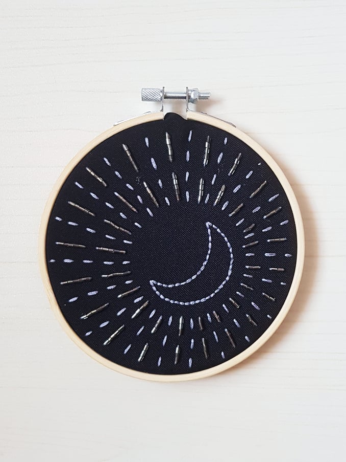 Moonburst Hoop 14x12.7x1cm